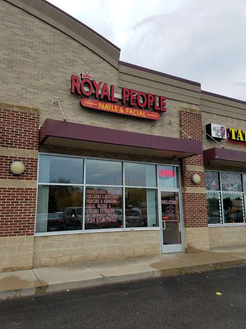 Royal People Nails